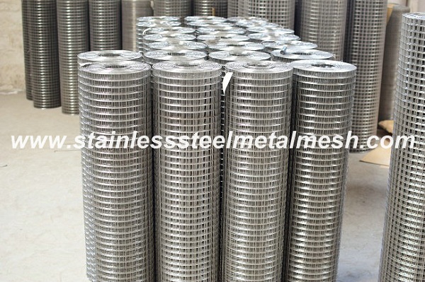 Stainless steel welded wire mesh