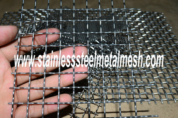 rectangular opening crimped mesh