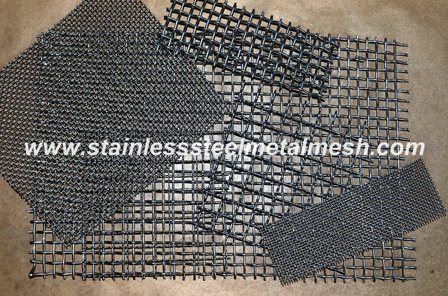 BWG8 (4mm Wire Dia.) Crimped Wire Mesh Aperture Size 25mm